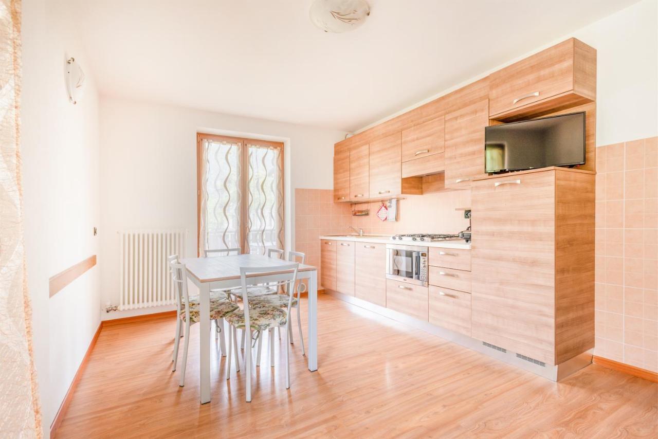 Appartamento con Vista Piscina