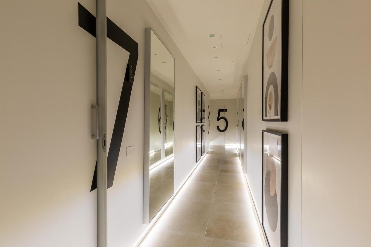 Single Room with Private Bathroom