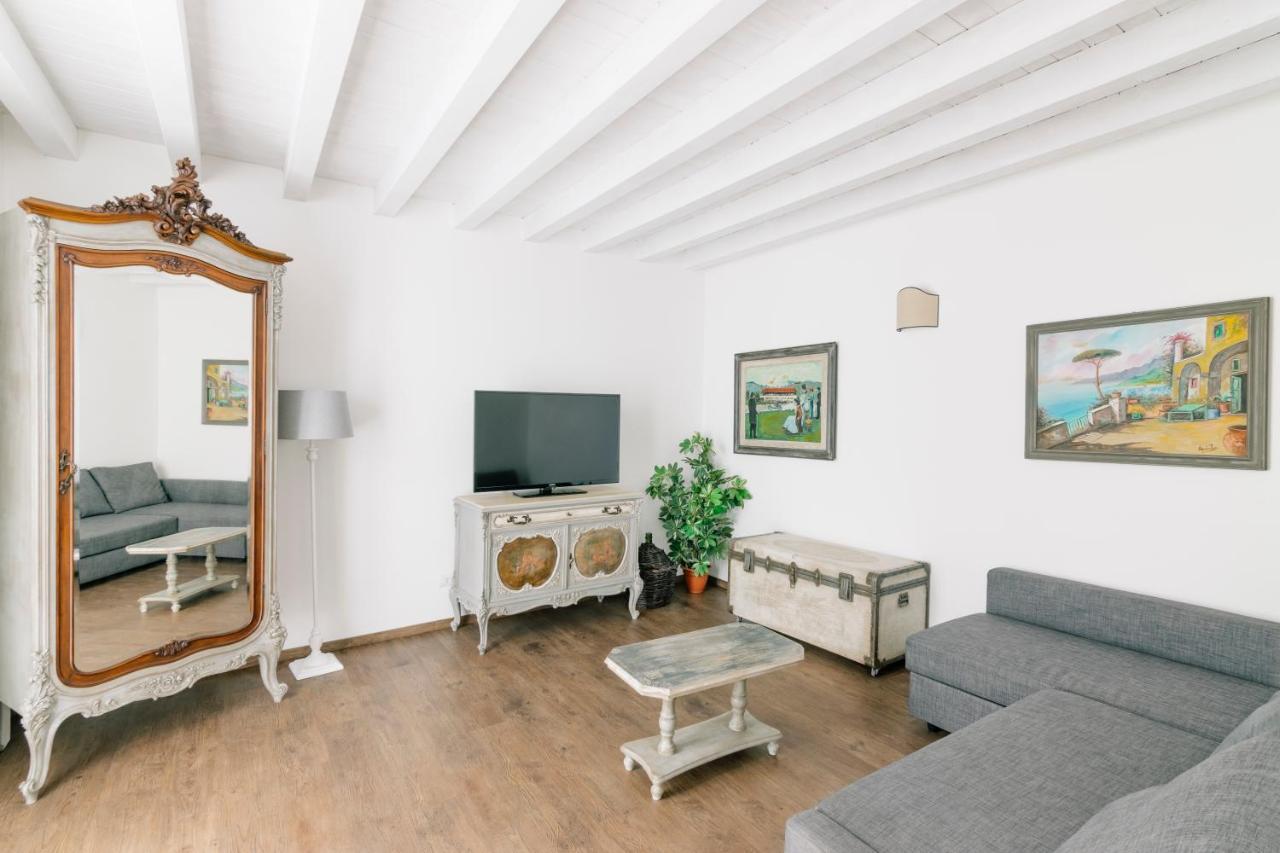 Apartament typu Deluxe Suite z łóżkiem typu queen-size