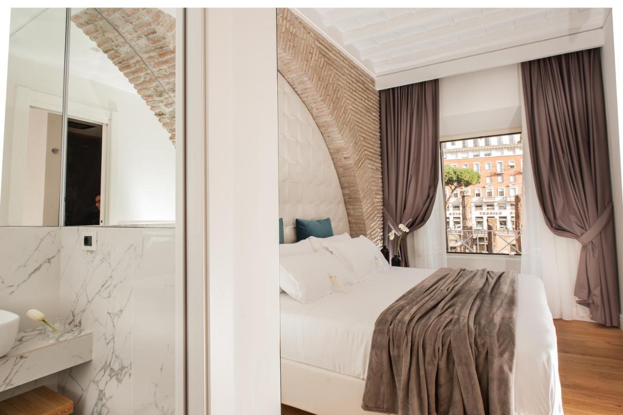 Studio suite with separate entrance