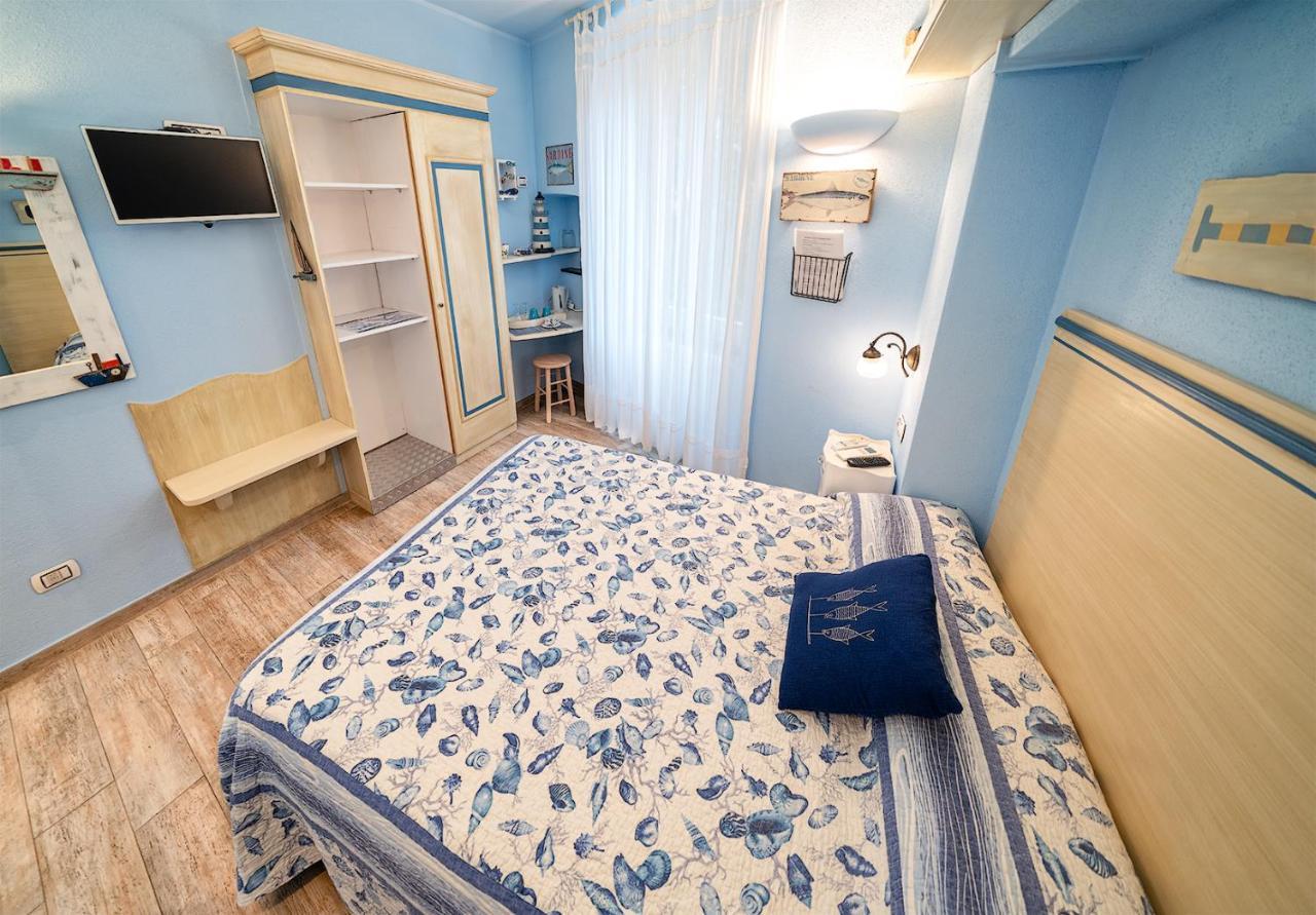 Double Room Private Bathroom Albarola