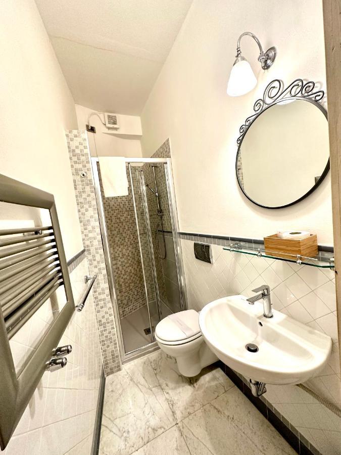 Standard Double Room,664849179:JPEG