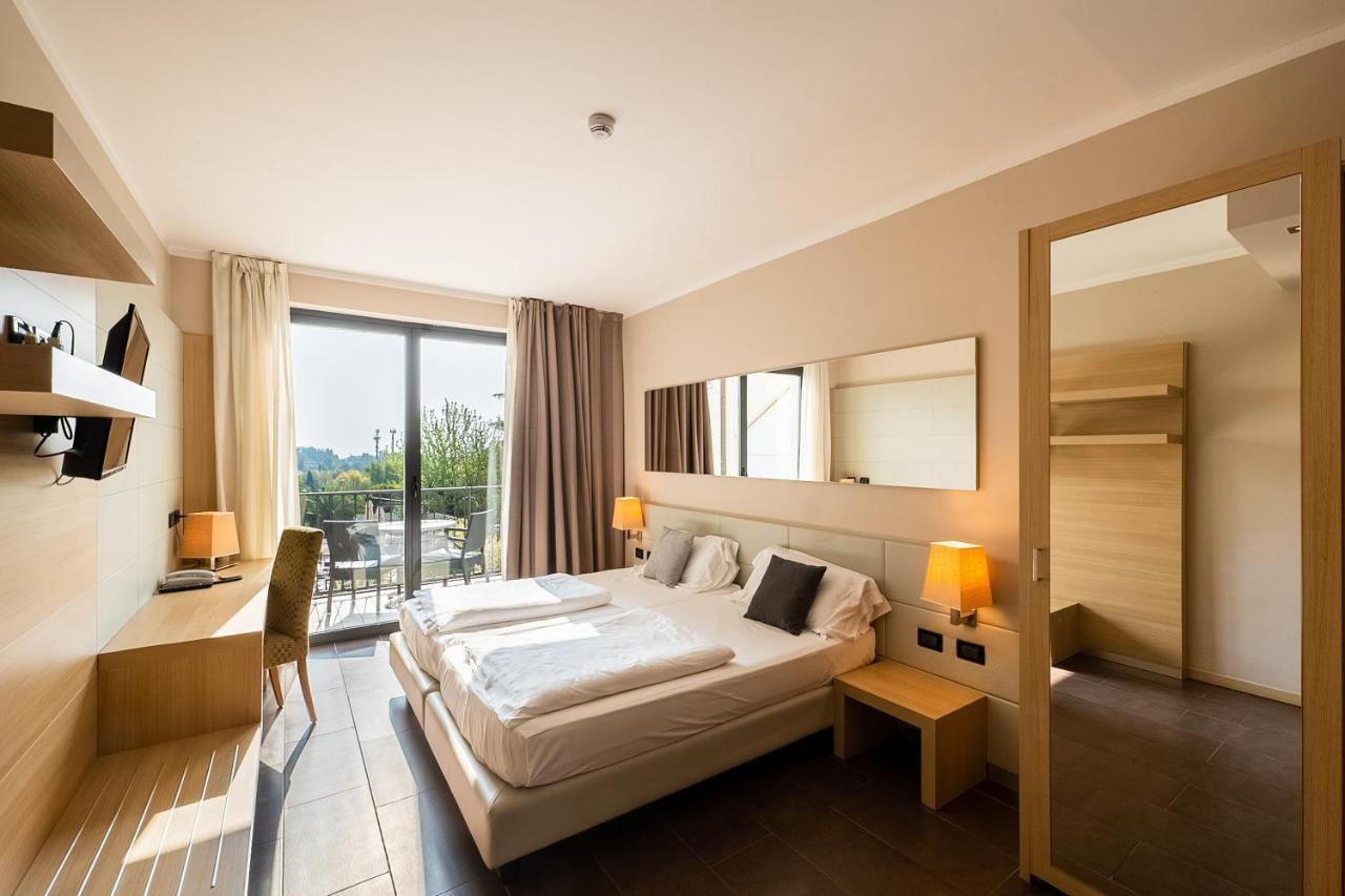 Prestige Double or Twin Room Lake View Balcony