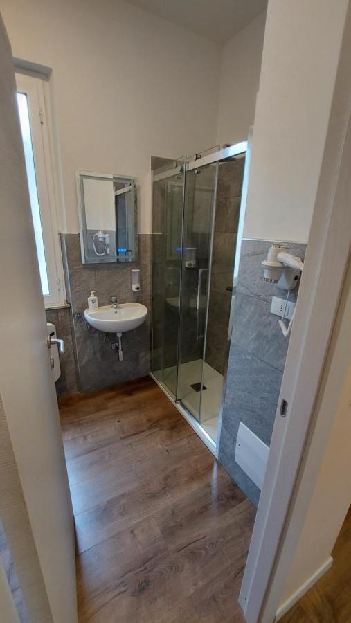 Deluxe Family Suite