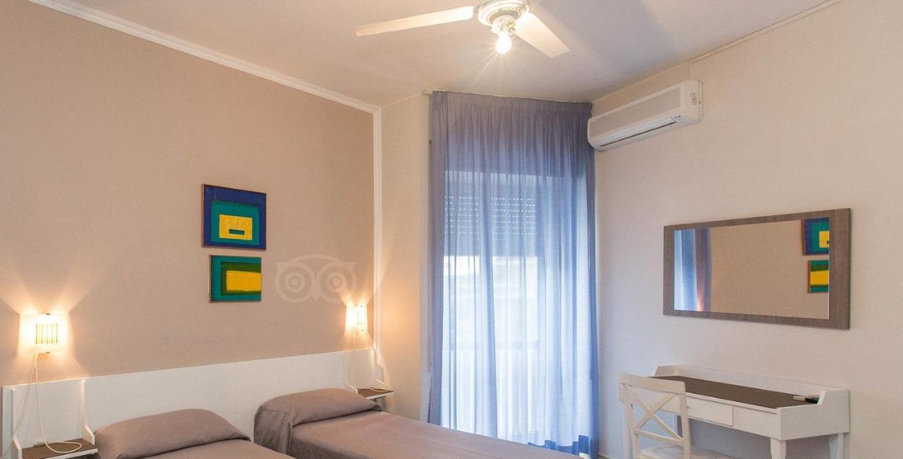 Twin Room,1377231182:JPEG