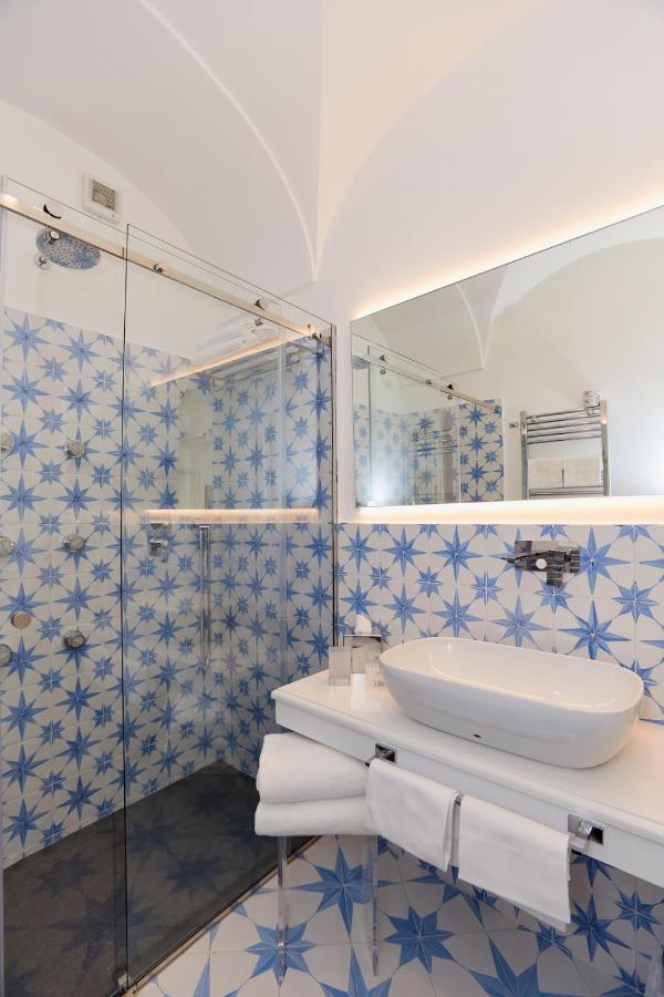 Superior Quadruple Room Sea View,1576686008:JPEG