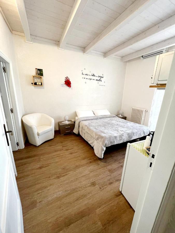 Double Room,1379914373:JPEG