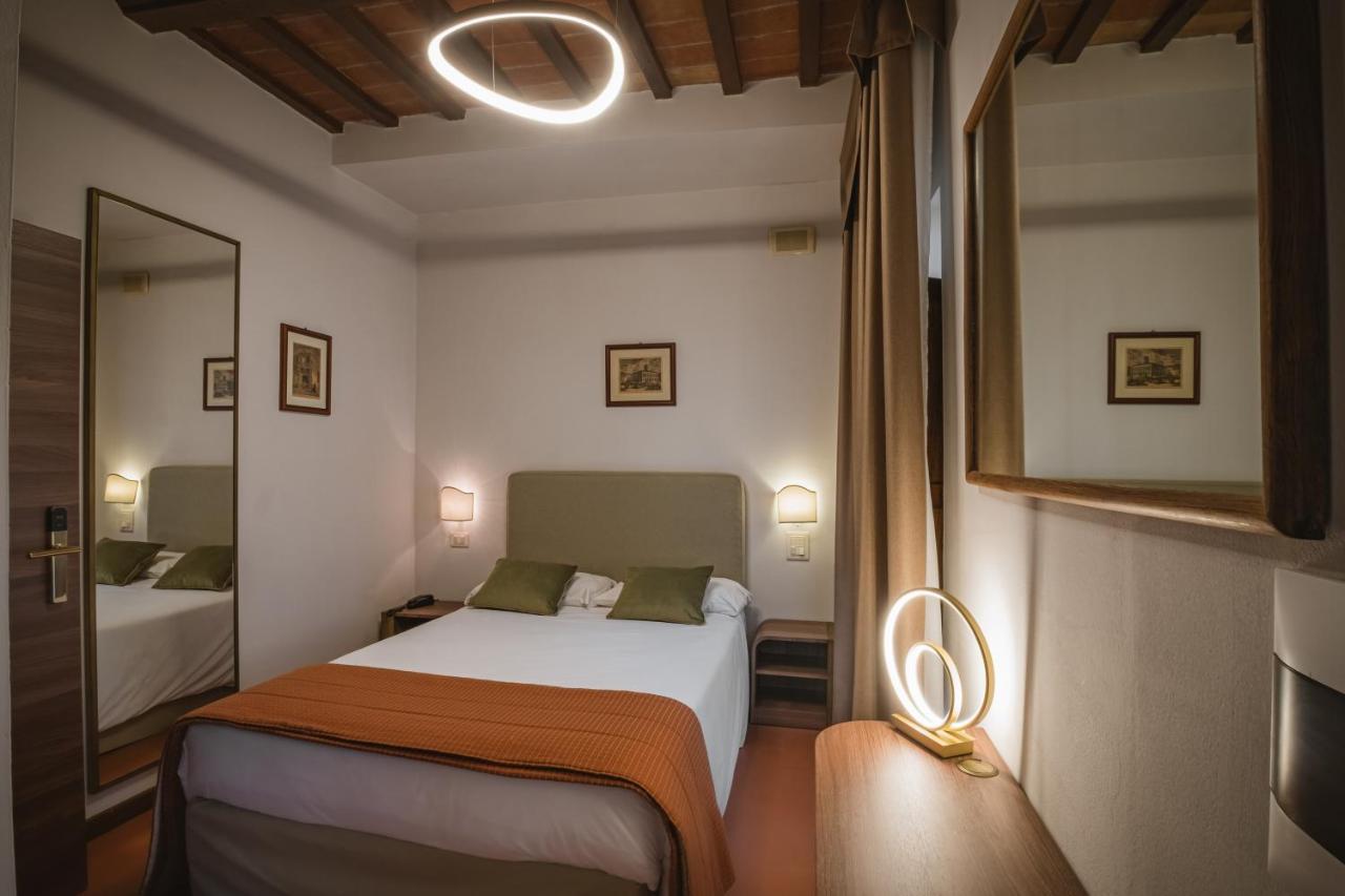 Economy Double or Twin Room,1385532116:JPEG