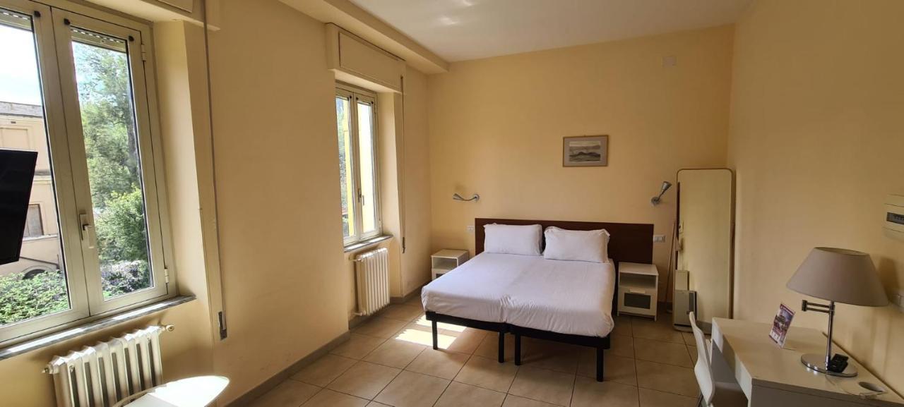 Double Room Private External Bathroom