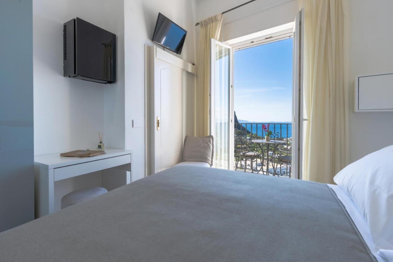 Double Room Balcony Sea View,1387407623:JPEG