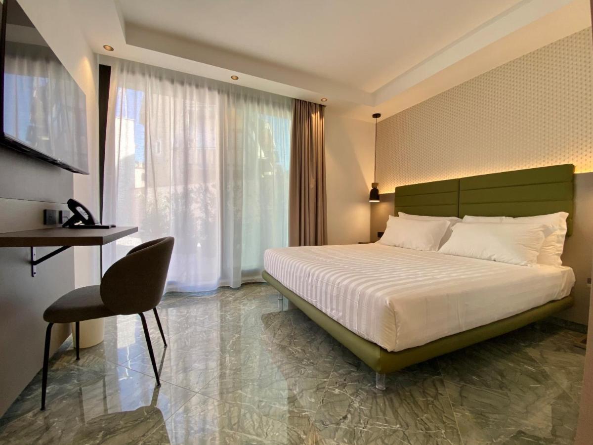 Double Room Terrace,1387639304:JPEG