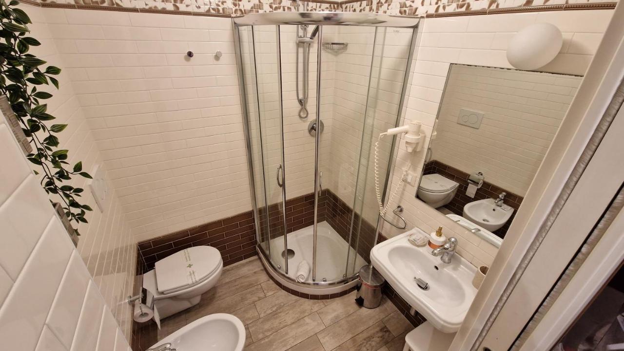 Standard Double or Twin Room Sea View,1552243423:JPEG