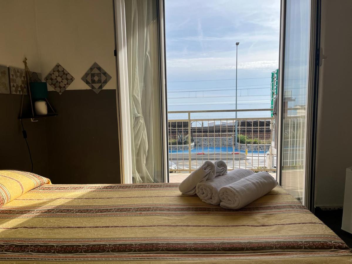 Double Room Sea View,1388329655:JPEG