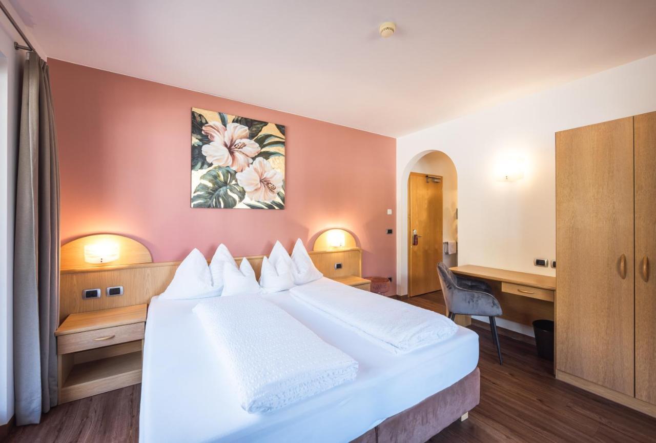 Standard Doppelzimmer mit Balkon