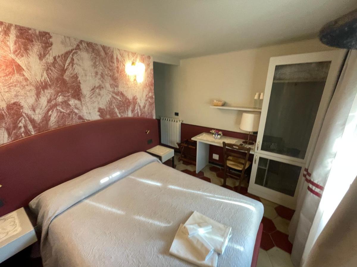 Small Double Room,1391499299:JPEG
