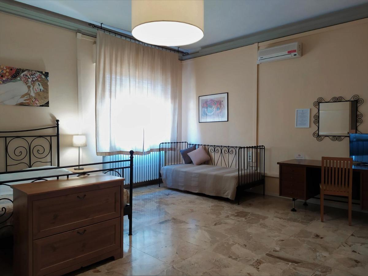 Triple Room,968145634:JPEG