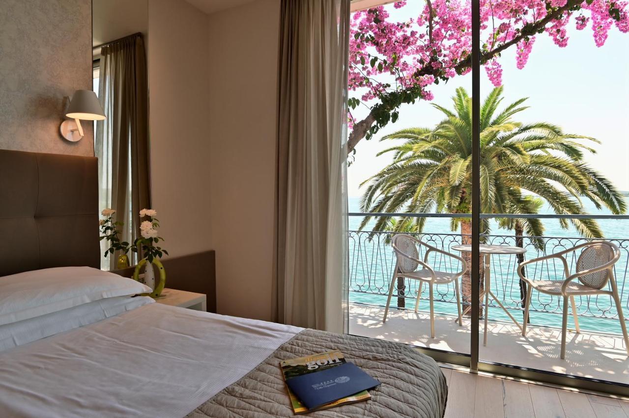 Superior Triple Room Lake View