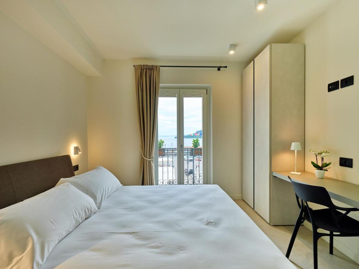 Deluxe Double Room Balcony Sea View,1396408169:JPEG