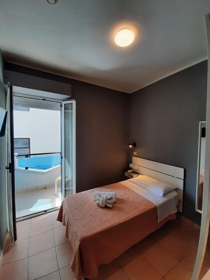 Economy Single Room,1396767908:JPEG