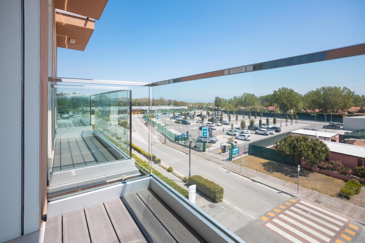 Familienzimmer mit Balkon und Zugang zum Strand