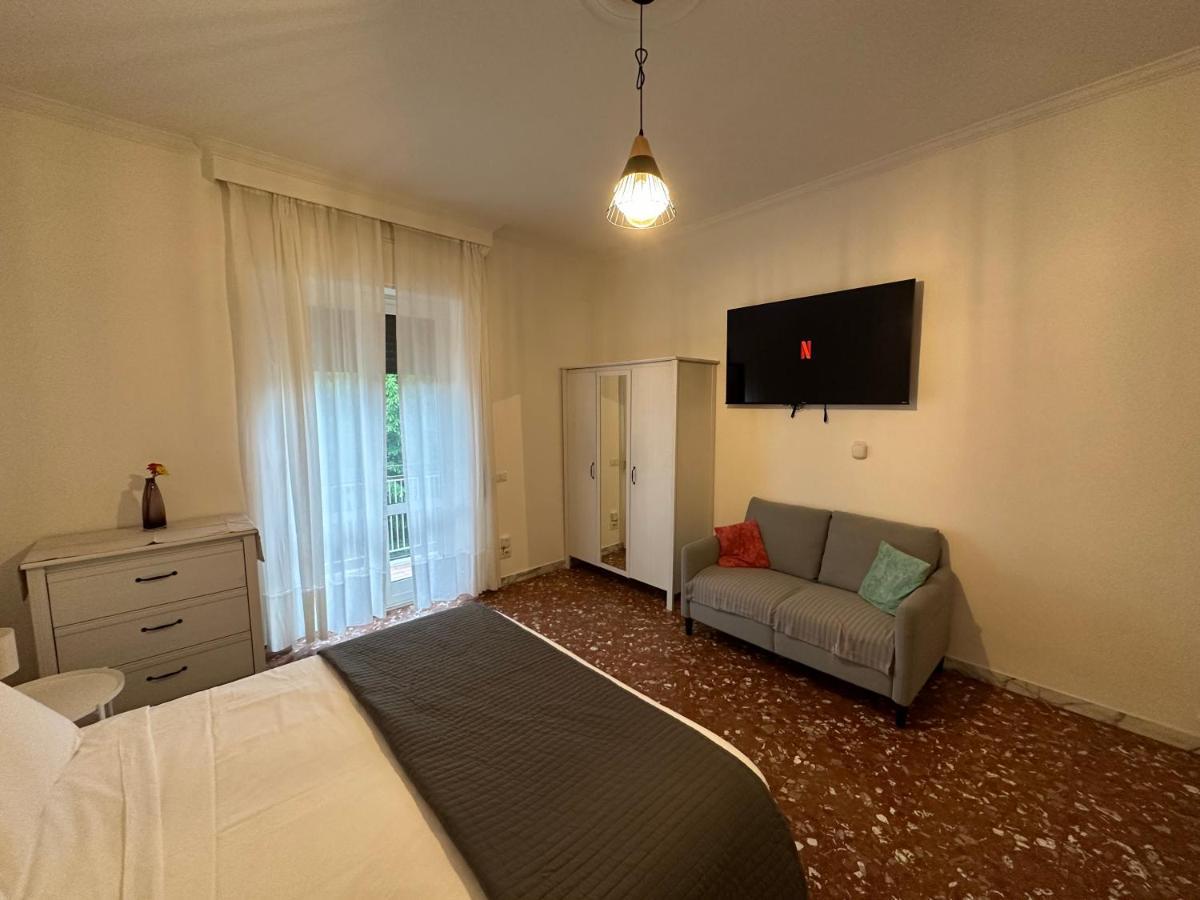 Apartment with Balcony - Annex