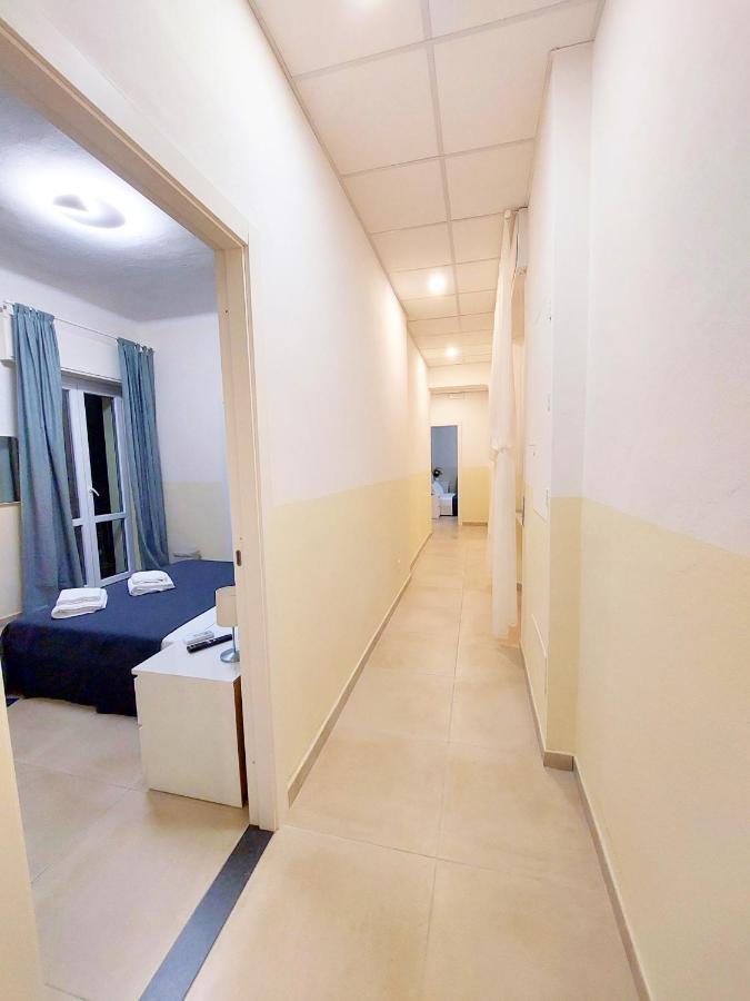Pokój Trzyosobowy z prywatną łazienką