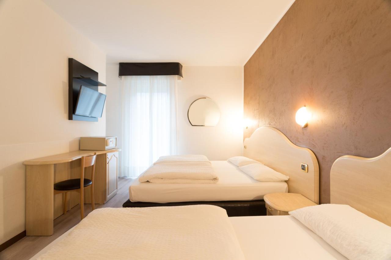 Standard Triple Room Balcony,1588061511:JPEG
