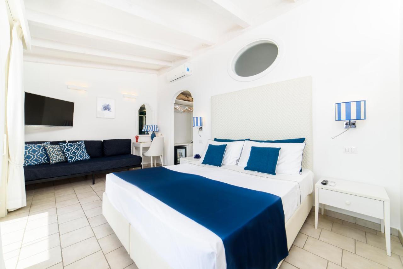 Junior Suite with Terrace and Sea View,1414872312:JPEG