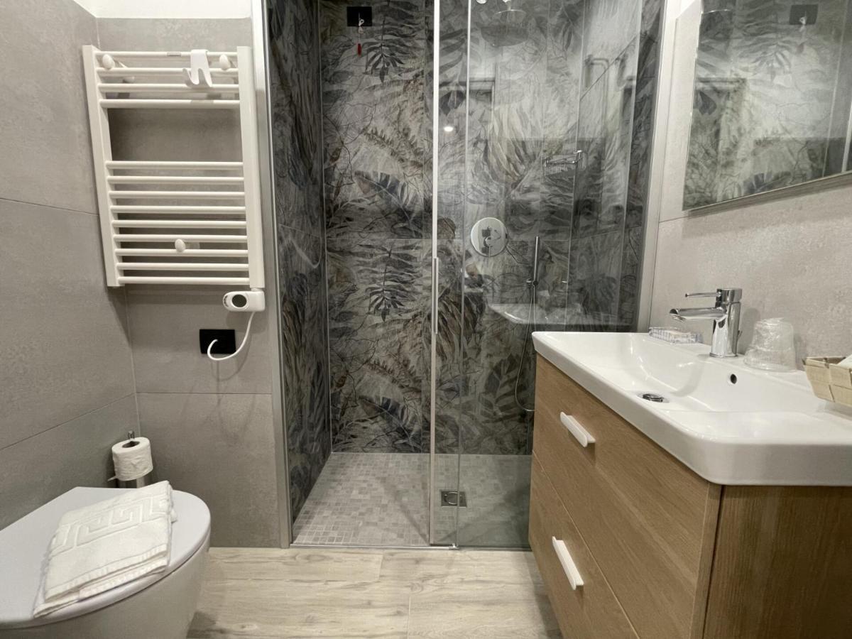Deluxe Single Room,1411269674:JPEG
