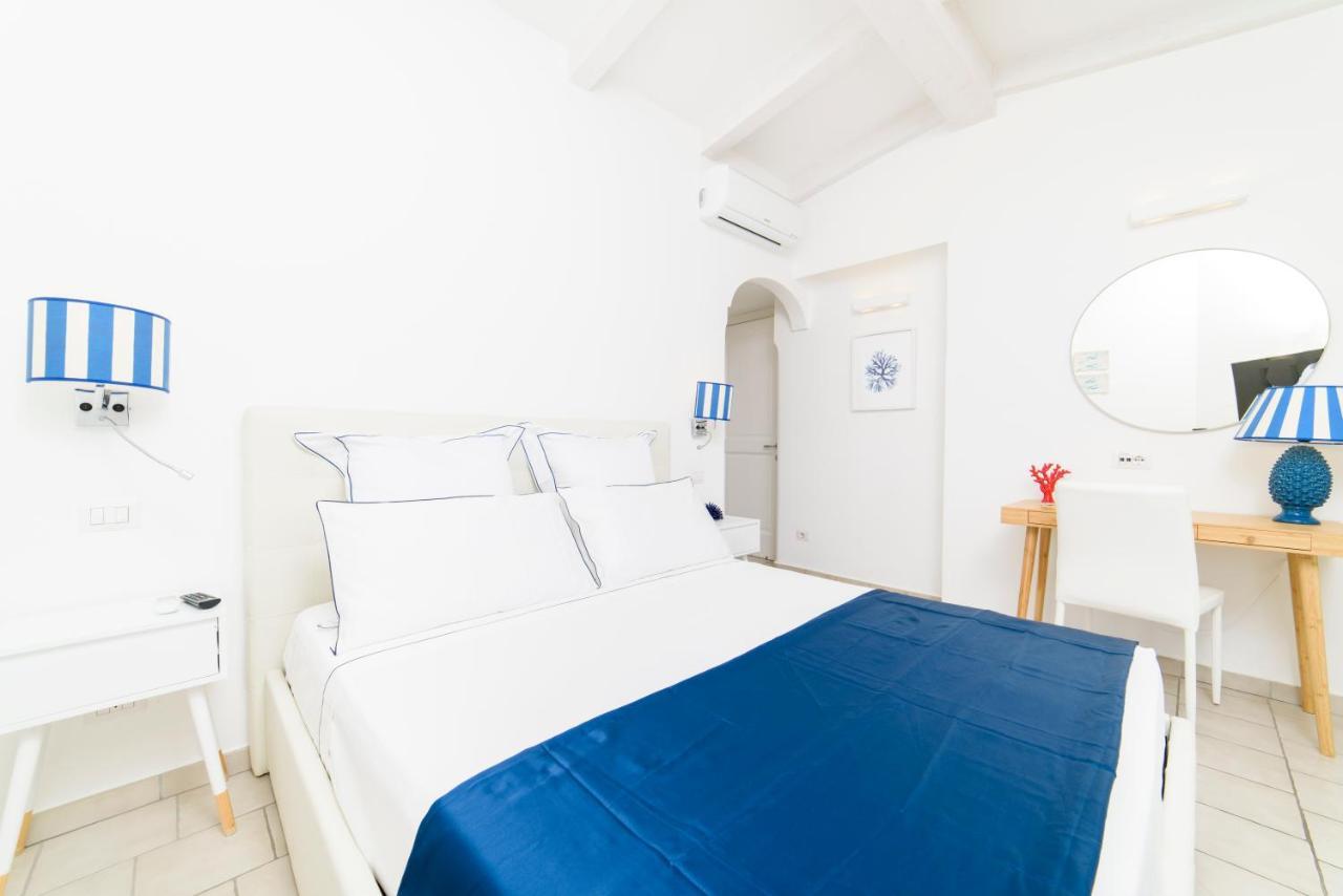 Deluxe Double Room with Terrace and Sea view,1414885647:JPEG