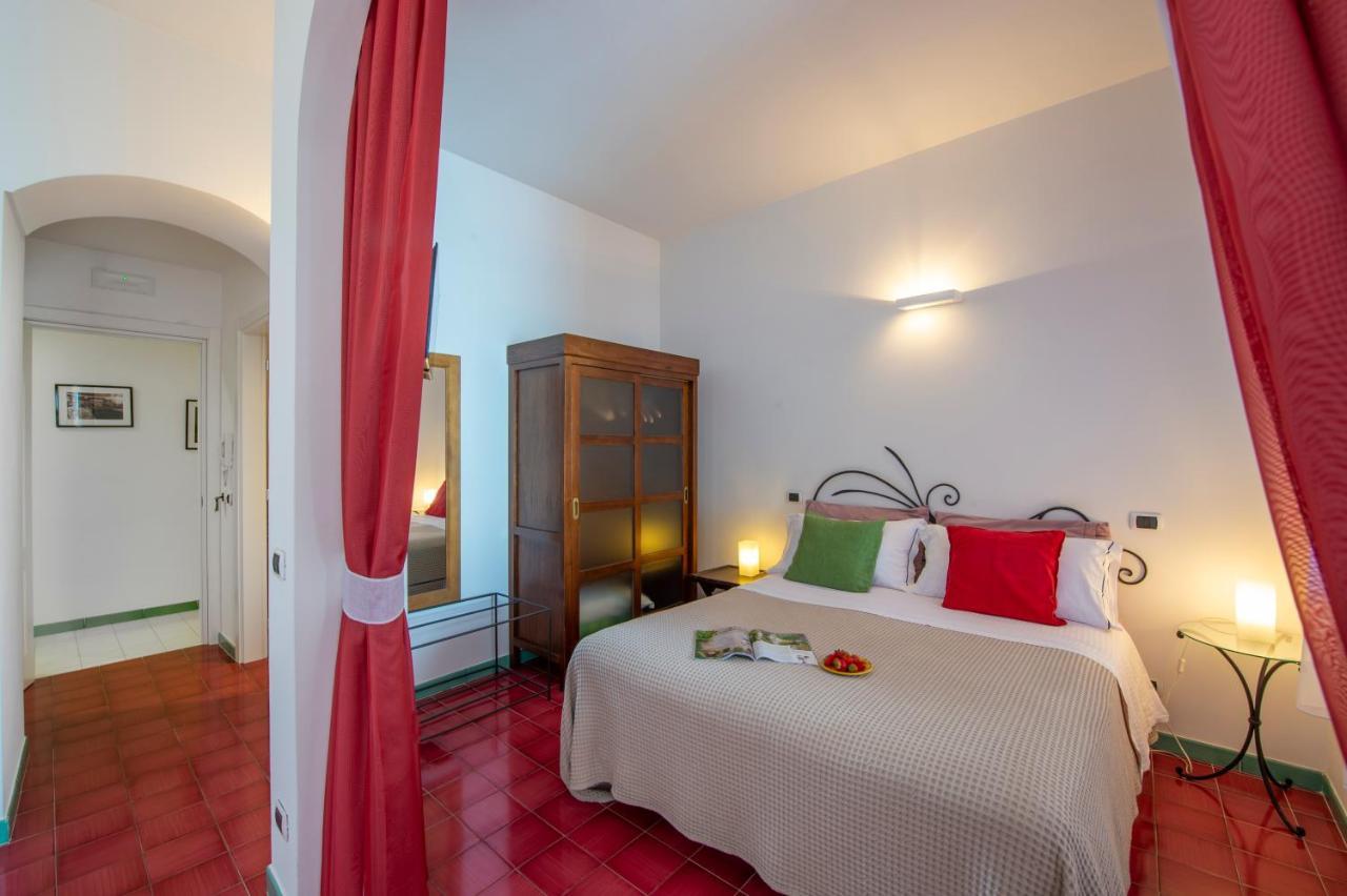 One-Bedroom Apartment with Sea View