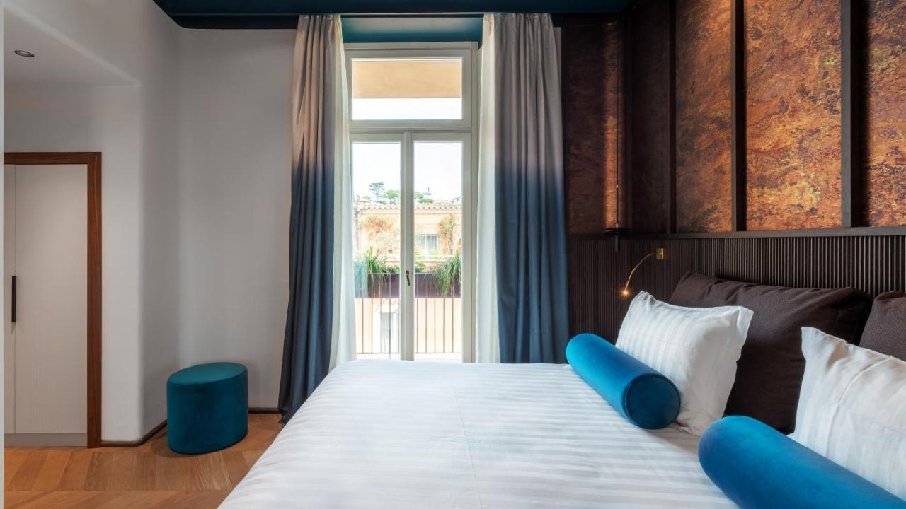 Apartament typu Junior Suite z widokiem na ogród