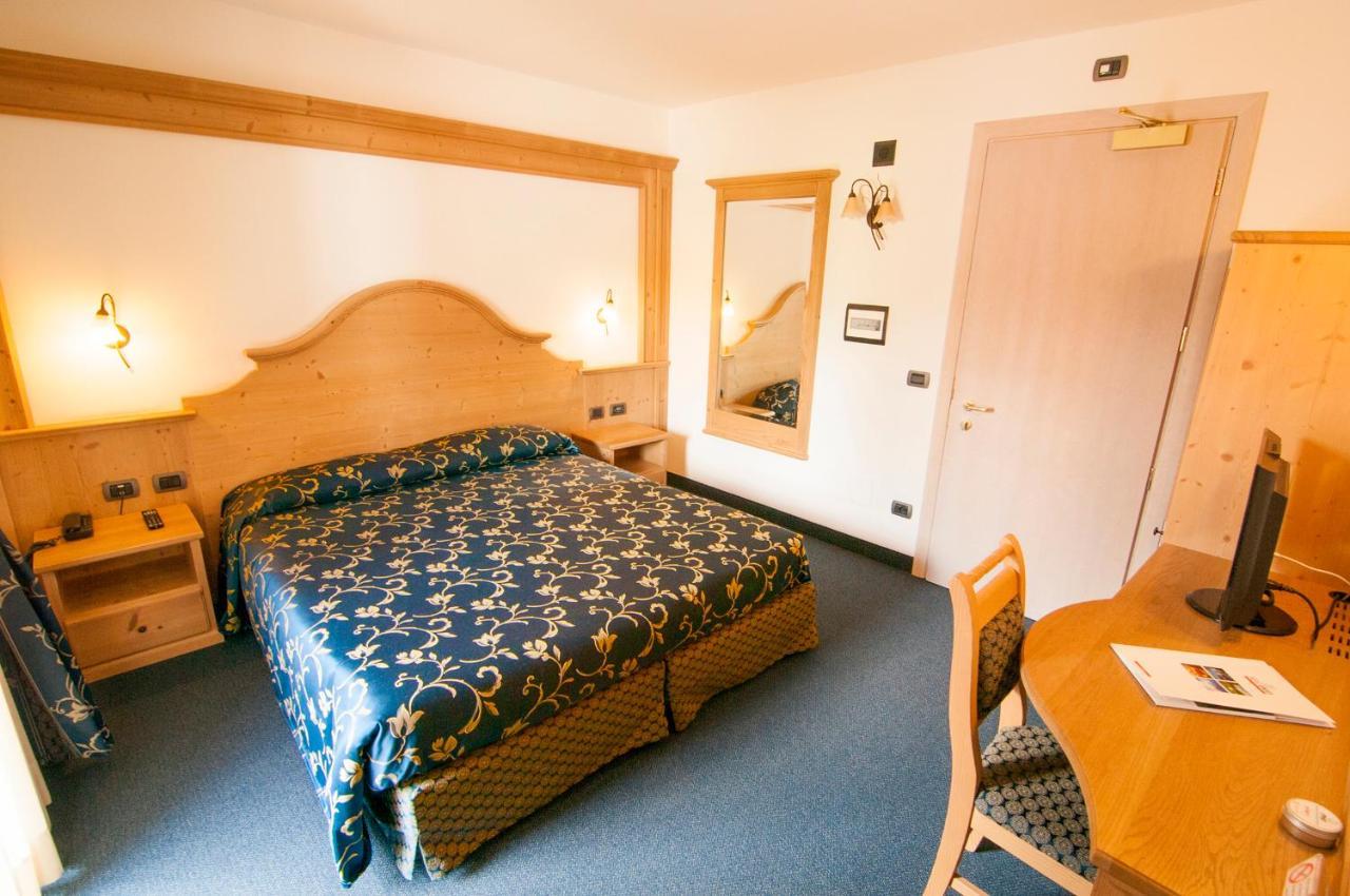 Double or Twin Room,1330549943:JPEG