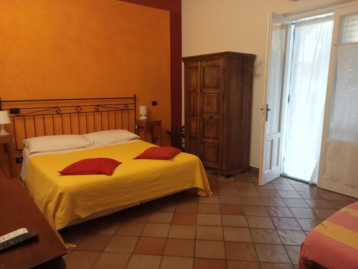 Double Room,1421345853:JPEG
