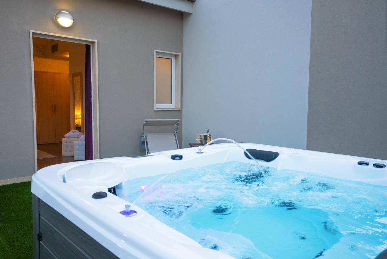 Suite Private Pool,1424293128:JPEG