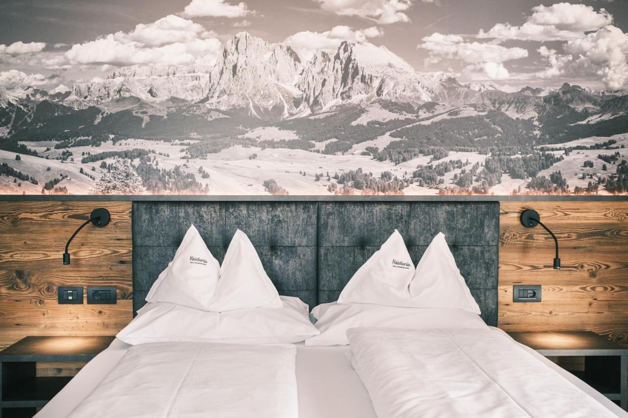 Deluxe Room,1556900911:JPEG