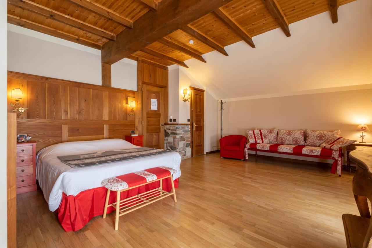 Deluxe King Room,1426866768:JPEG
