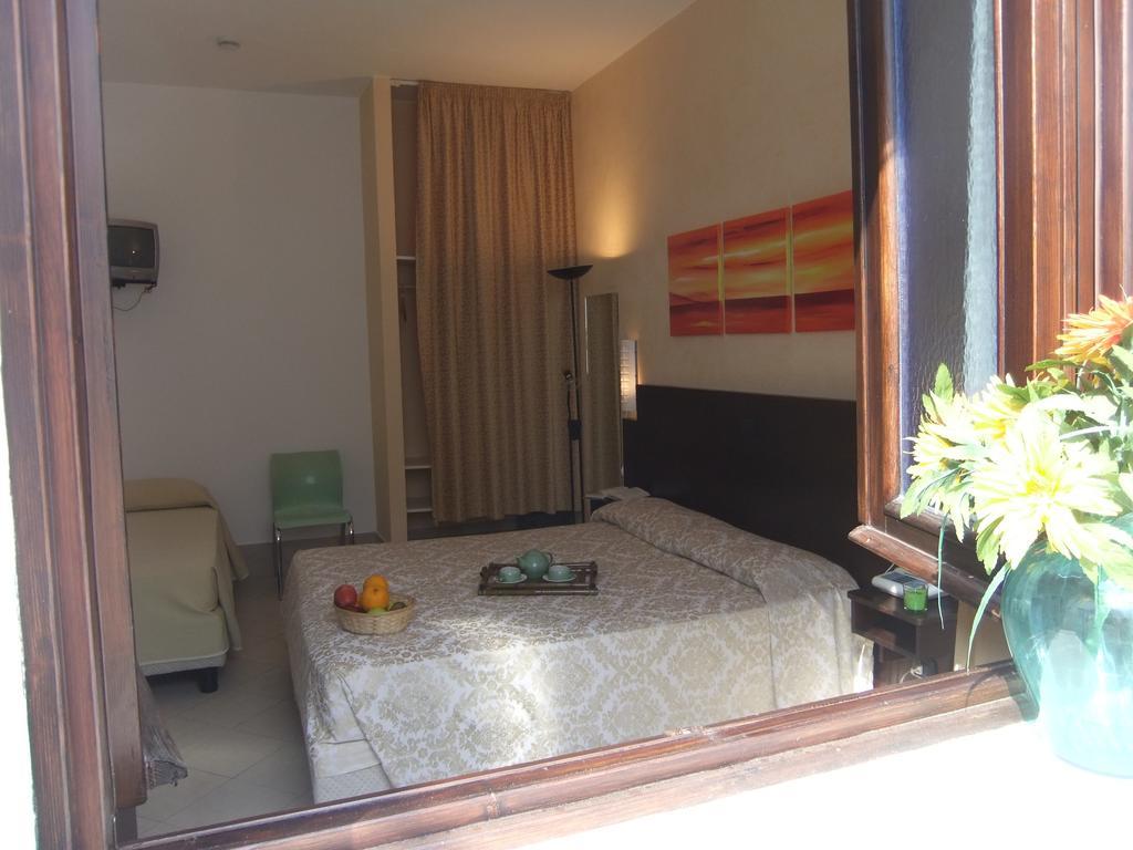 Classic Triple Room,142756122:JPEG