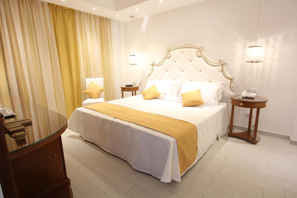 Junior Suite con Balcone e Vasca Idromassaggio