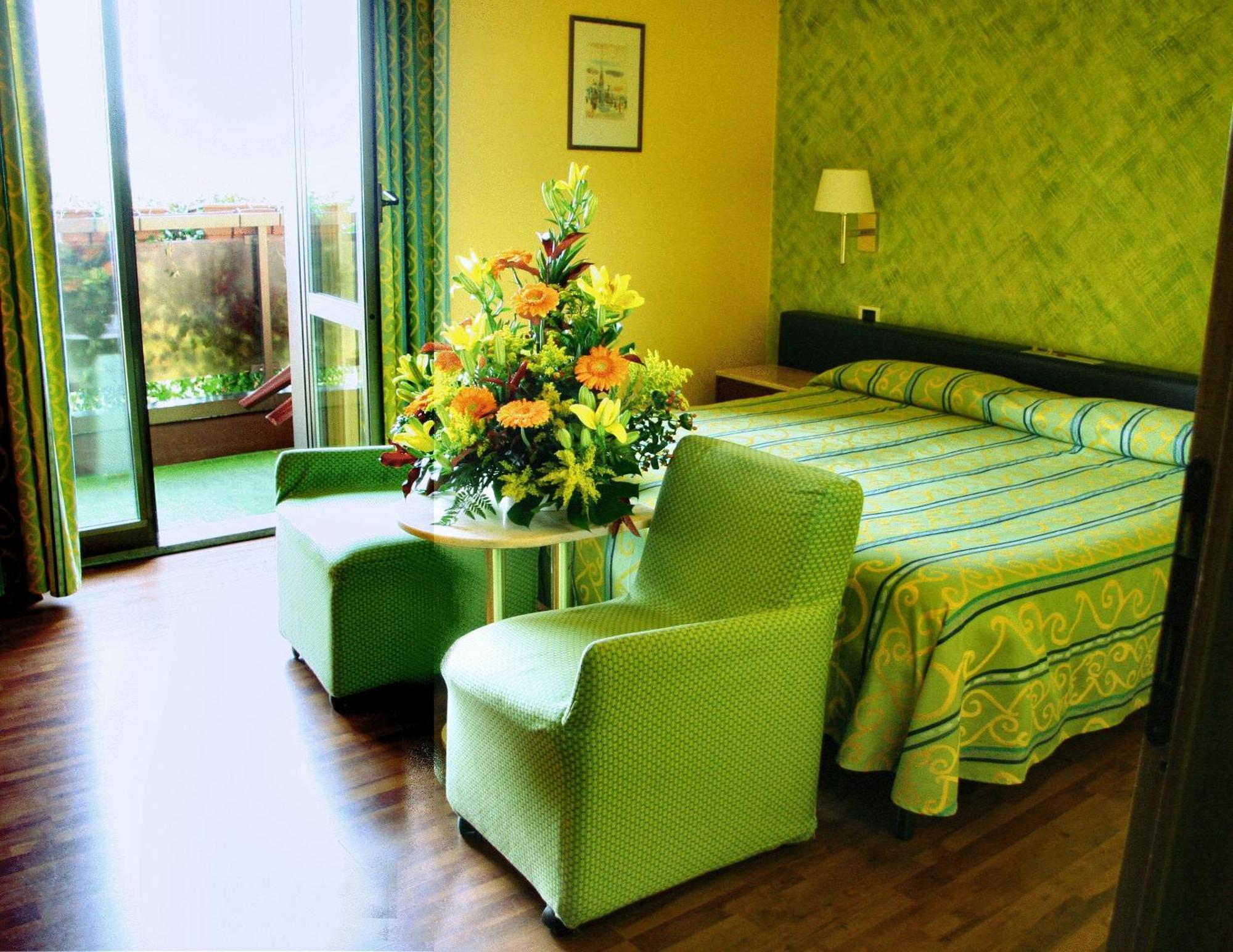 Doppelzimmer mit Seeblick