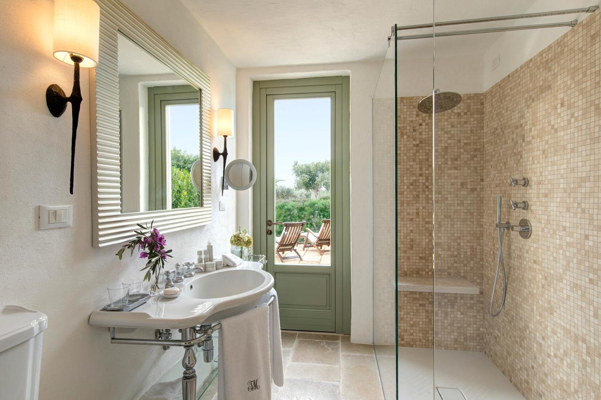 Deluxe Suite with Plunge Pool,1447320172:JPEG