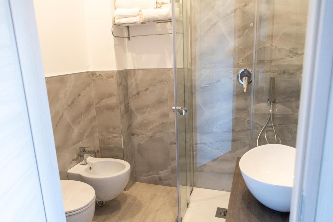 Standard Double or Twin Room,1466279417:JPEG