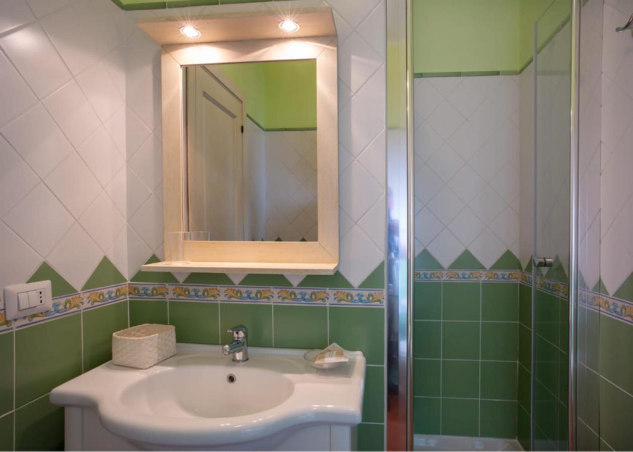 Double Room with Private Bathroom,1469659148:JPEG