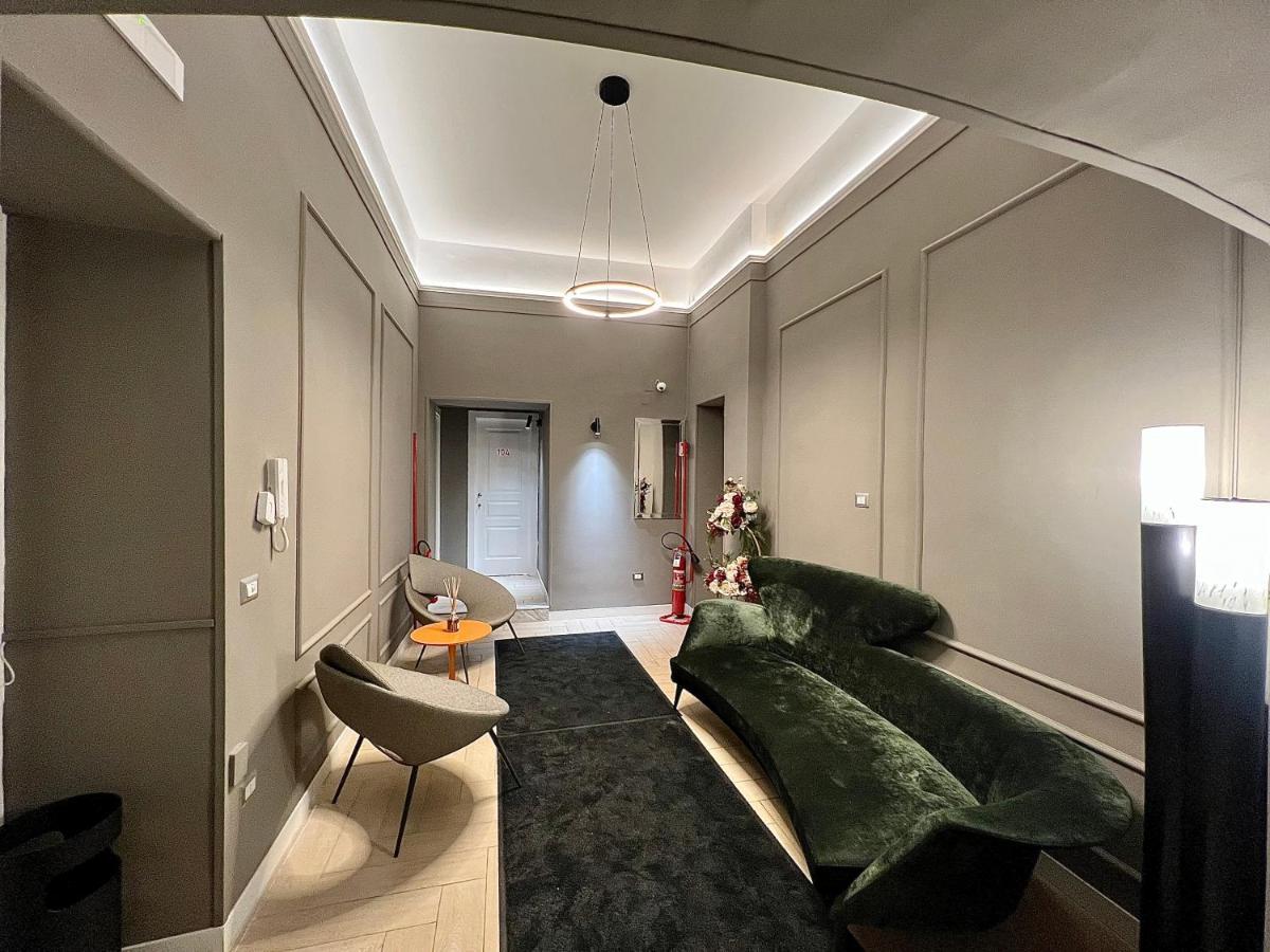 Deluxe Double Room Balcony,1469765240:JPEG