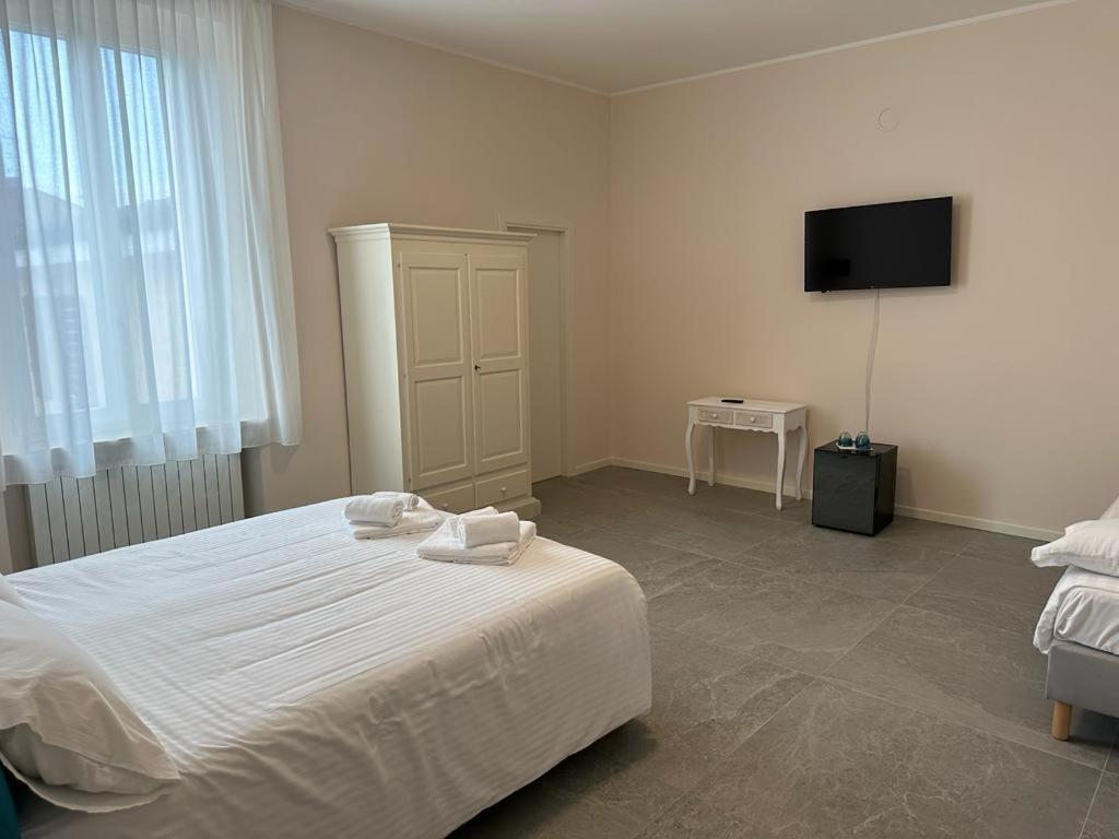 King Room,1469809331:JPEG