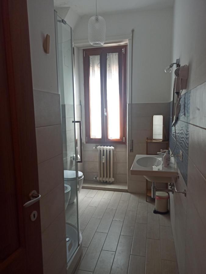 Single Room Private External Bathroom