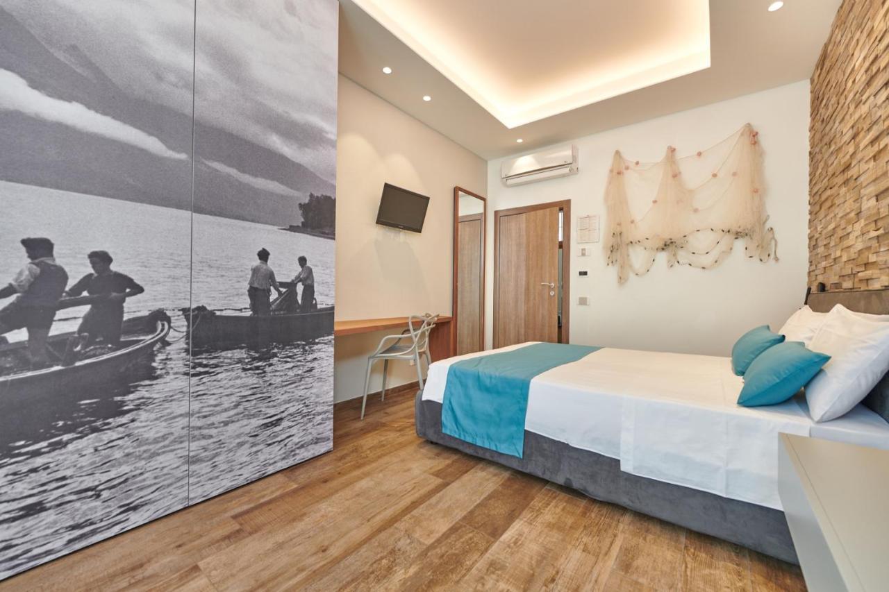 Deluxe Double Room Balcony Panoramic Lake View