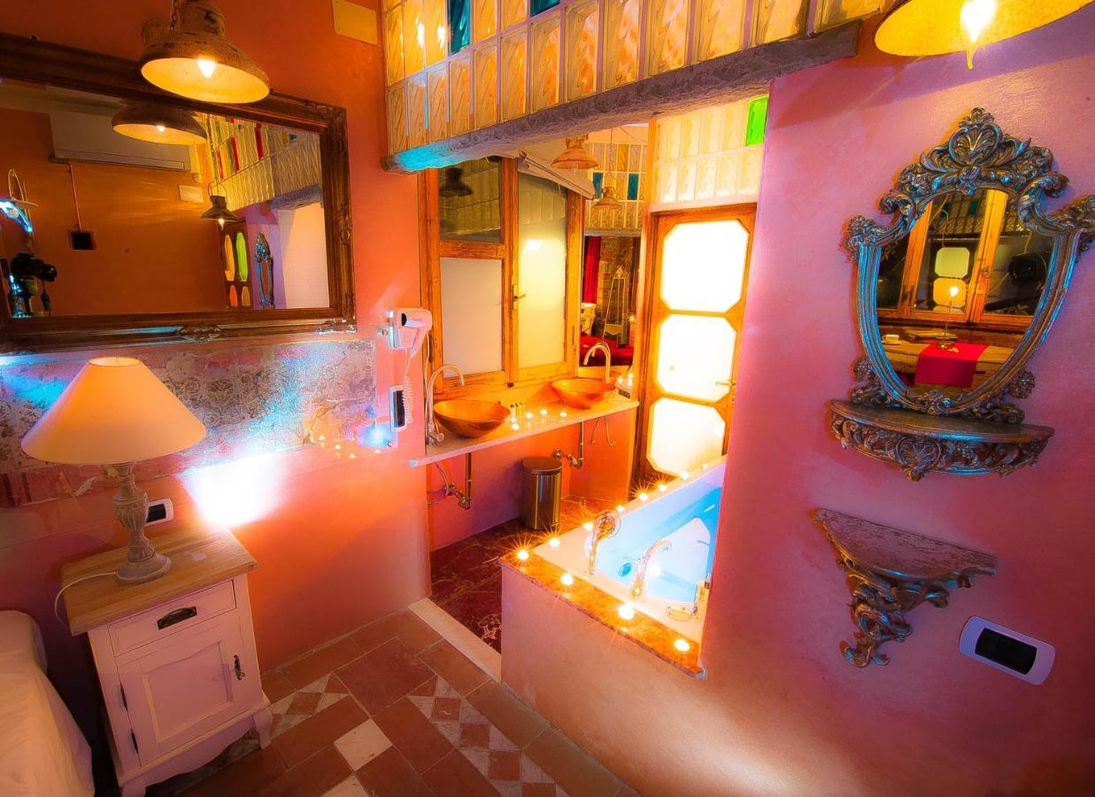 Queen Room Spa Bath