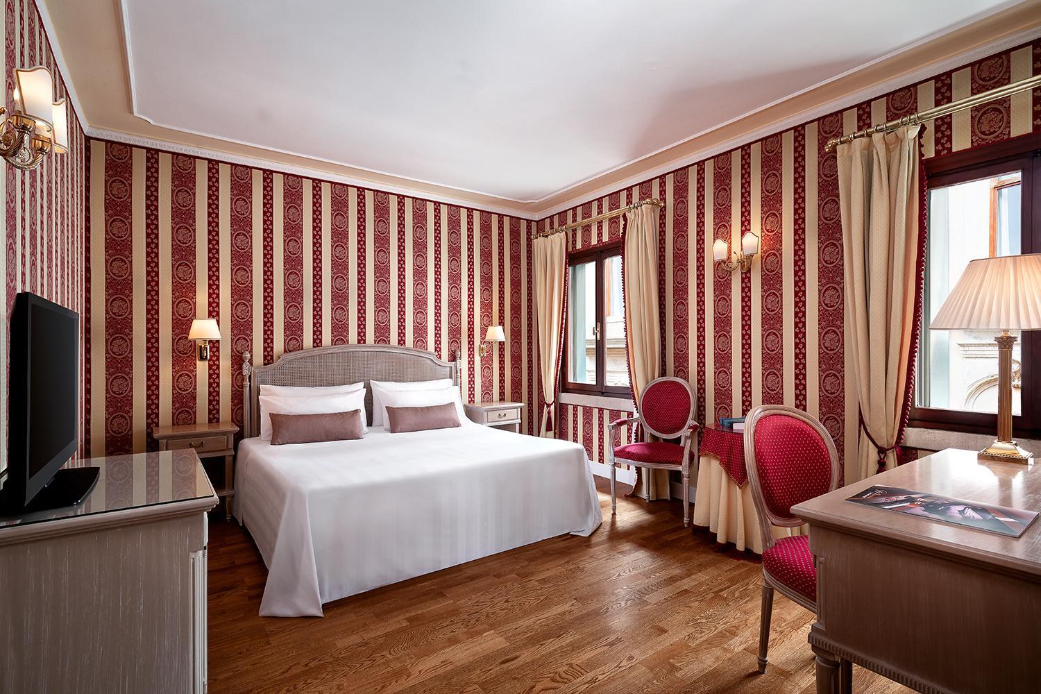 Deluxe Double Room with Extra Bed,1742585805:JPEG