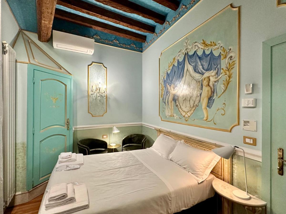 Queen Double Room,1498804291:JPEG